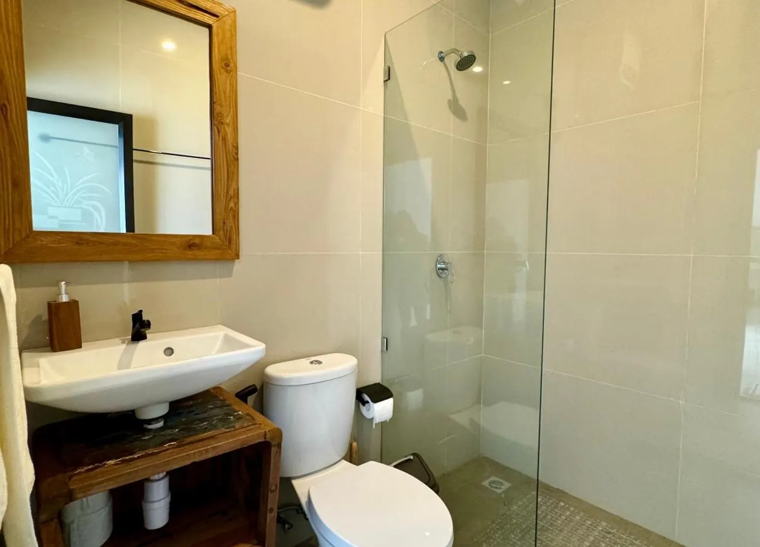 Lily House Cozy 2 Bedrooms Villa With Pool In Bukit ウンガサン 別荘